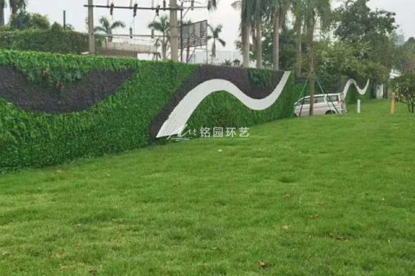 北方的农事活动，主要有耕地、施肥、播种等