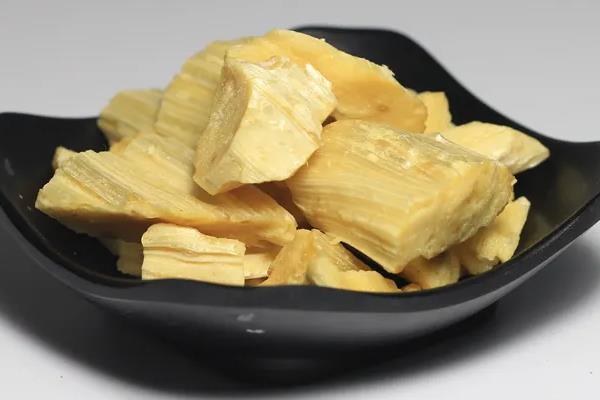 湘西特色美食和土特产，有古丈毛尖、血粑鸭等