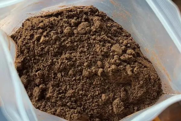 咖啡渣可以养花吗，咖啡渣是可以用来养花的