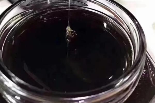黑蜂蜂蜜和普通蜂蜜有什么区别，蜂种、蜜源、产地等方面均不同