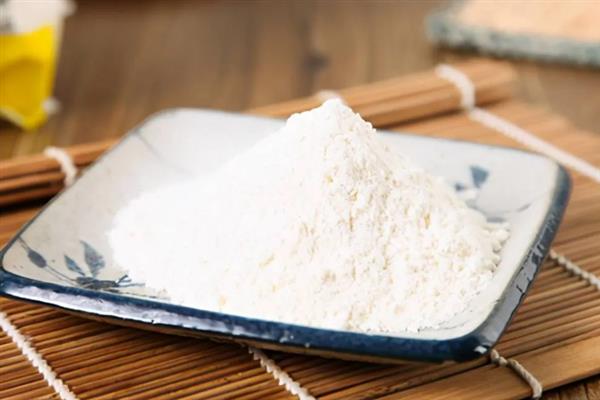 面粉生虫了能不能吃，情况不严重时经过处理后依然可继续食用