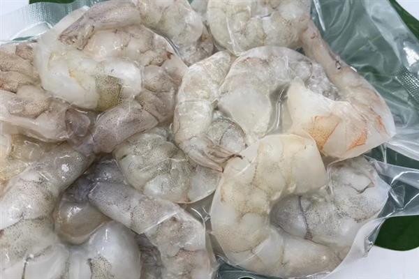 挑选虾仁的方法，优质虾仁呈清淡色或白色