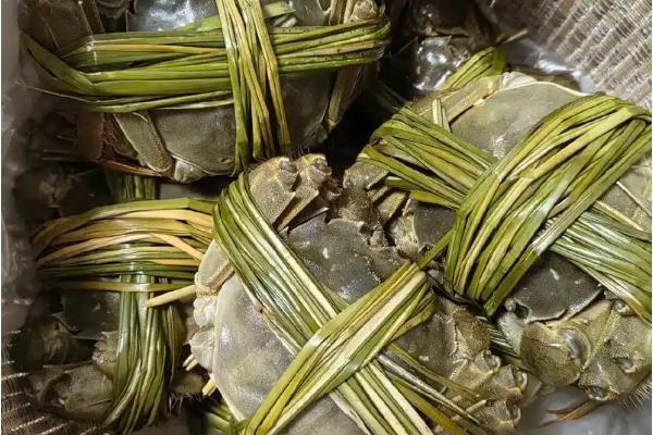 大闸蟹如何选购,可以根据蟹壳、产地等辨别