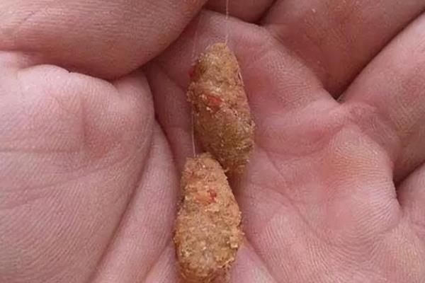 蓝鲫钓鲤鱼的配方，可以和速攻2号、九一八等商品饵搭配使用