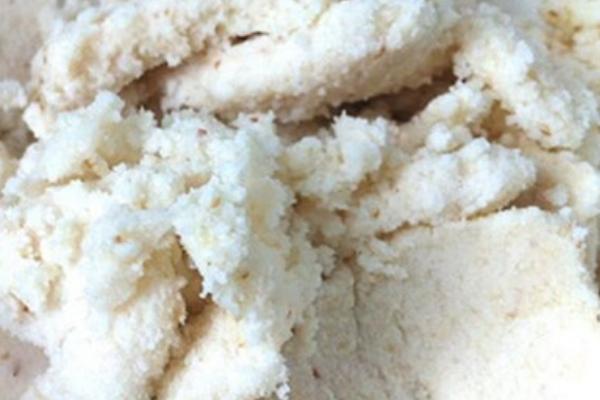 豆腐渣的发酵技术，辅料有米糠、麸皮、玉米粉等