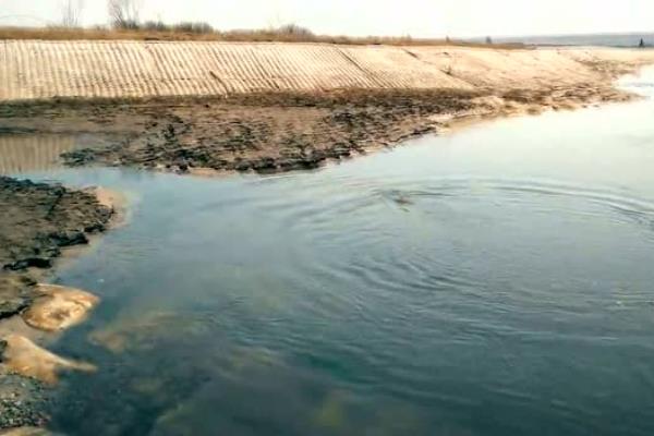四月钓鱼水深在多少合适，一般建议钓1-2米深