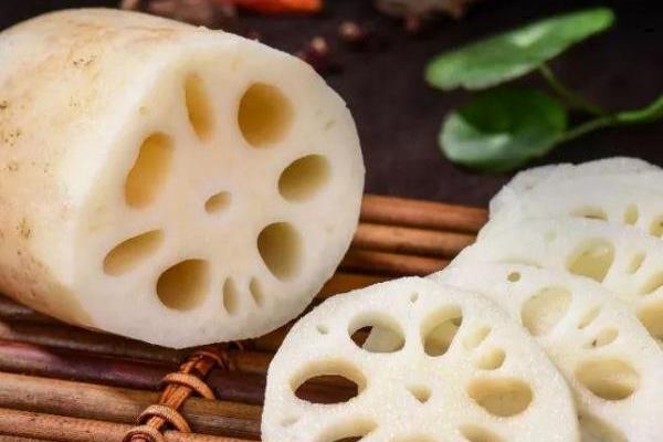 莲藕的品种介绍，常见的有鄂莲一号、鄂莲二号等
