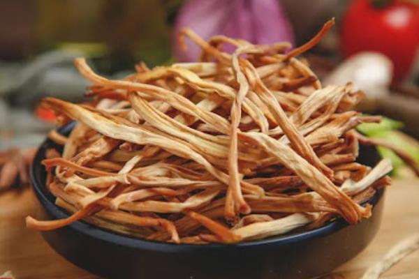 干黄花菜泡多长时间才能食用，一般泡2个半小时左右