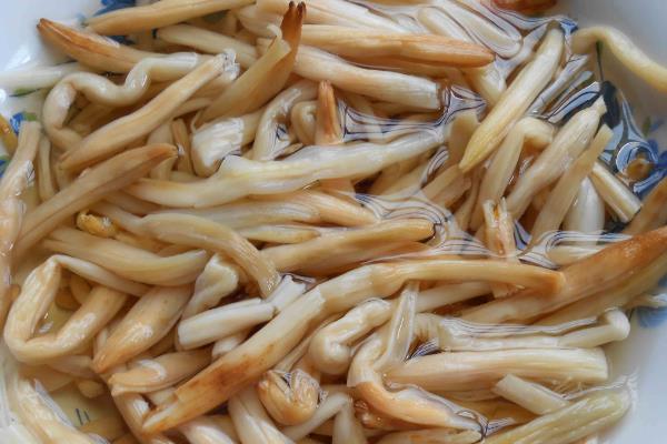 干黄花菜泡多长时间才能食用，一般泡2个半小时左右
