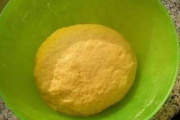 钓鲢鱼饵料配方，常见以下5个配方