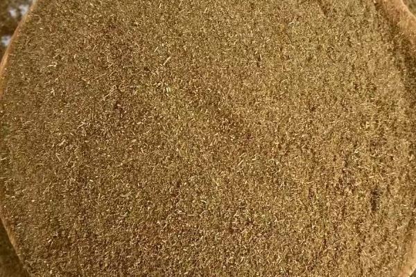 饲料和饲料添加剂的区别，用途、成分、用量不同
