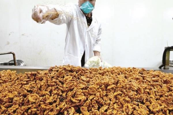 农民种哪些水果能挣钱，蓝莓、核桃等品种的种植收益比较好