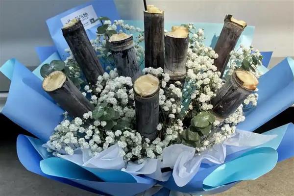 甘蔗花束的花语是什么,花语是甜密