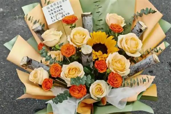 甘蔗花束的花语是什么,花语是甜密