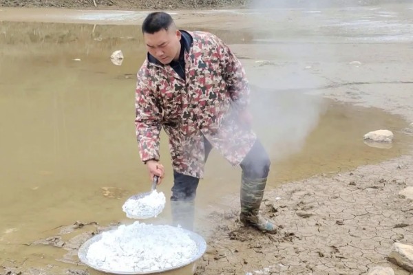 鳜鱼苗如何养，吃食期间打开辅助刺激进食