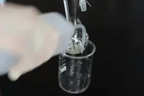 土壤有效磷如何增加，可增施有机肥料