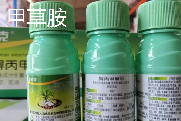 使用玉米封闭除草剂的温度要求，平均气温低于15℃时不能用药