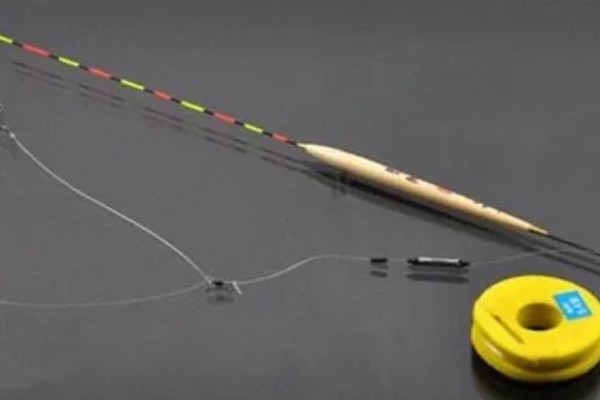 0.8号主线搭配几号浮漂,与吃铅量为0.9-1.5克的浮漂一起使用