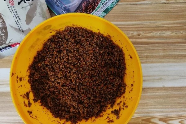 黑坑钓草鱼用什么饵，推荐自然饵、商品饵等