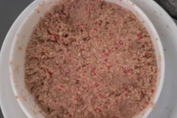 黑坑钓草鱼用什么饵，推荐自然饵、商品饵等