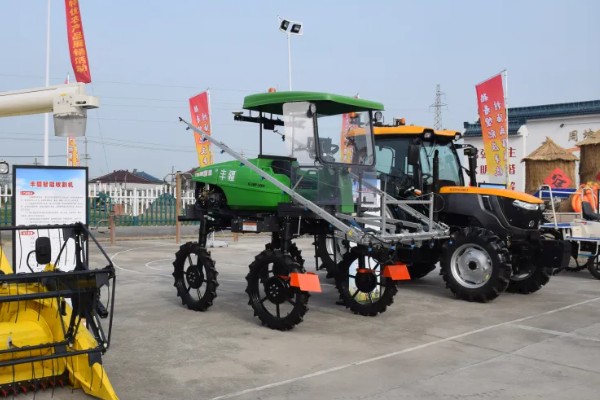 农机补贴的申请流程，向户口所在地农机部门申请