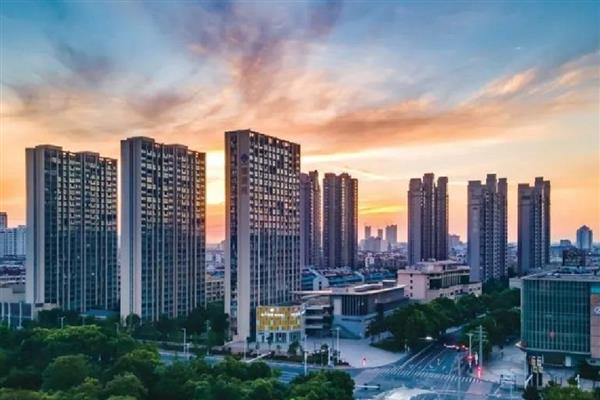 江苏溧阳市的特产,有天目湖白茶、溧阳西瓜等