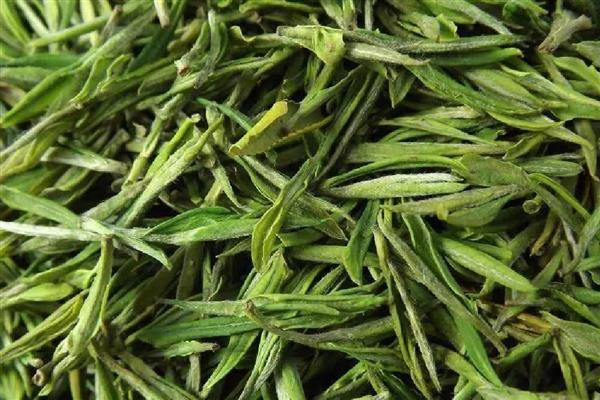 江苏溧阳市的特产,有天目湖白茶、溧阳西瓜等