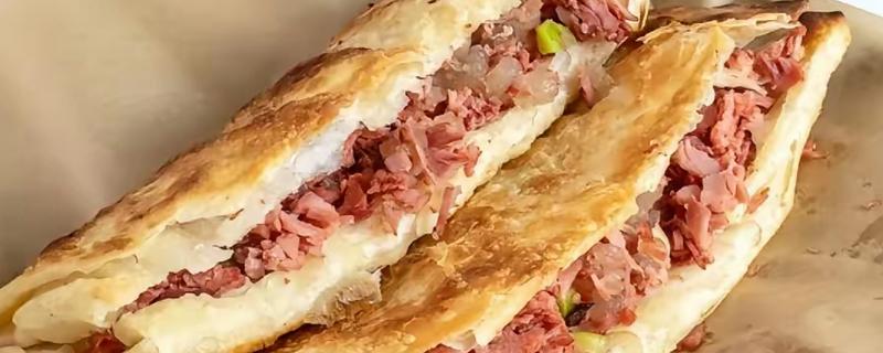 河北衡水饶阳县的特产,有大火烧夹驴肉、饶阳豆腐脑等