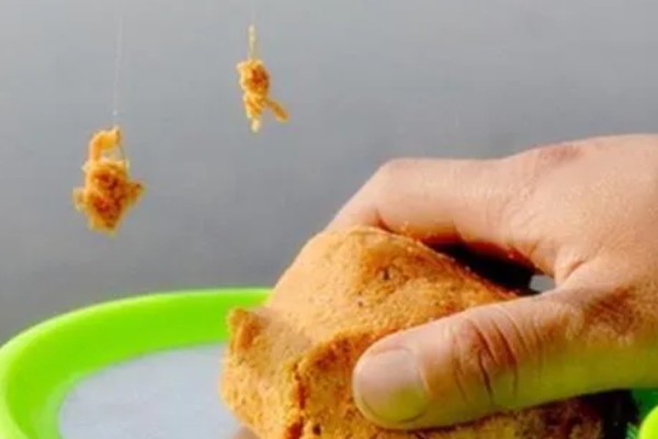 搓饵是什么，是钓鱼人最常用的上饵方法之一