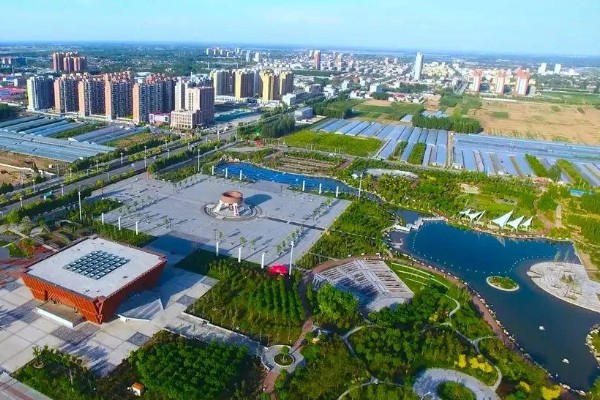 河北衡水饶阳县的特产,有大火烧夹驴肉、饶阳豆腐脑等