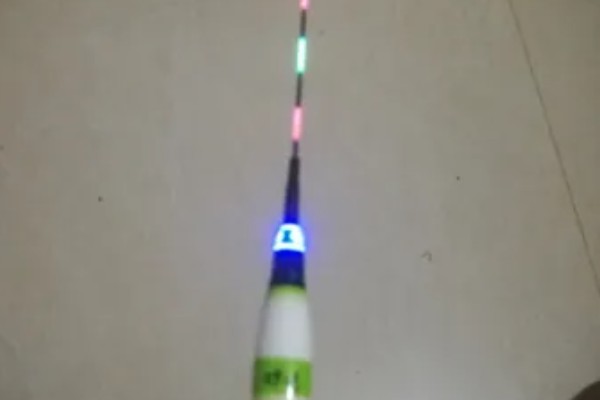 夜光漂钓鲤鱼怎么调漂,调漂时注意钓灵