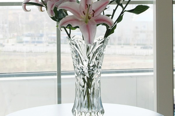 养殖百合花的方法,开花前要追施磷钾肥