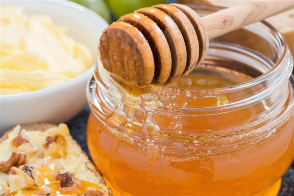 蜂蜜怎么吃，可直接食用或采取泡水等方式