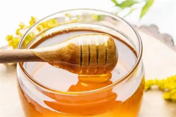 蜂蜜怎么吃，可直接食用或采取泡水等方式