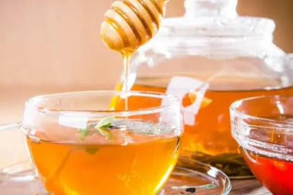 为什么蜂蜜水越喝越胖，可能是过量饮用所致
