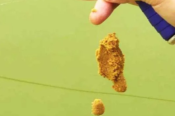 搓饵在水里能保持多久才不掉钩，取决于开饵方法