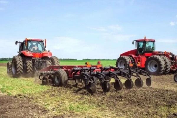春季如何维护农机，使用前做好润滑、调整、紧固等工作