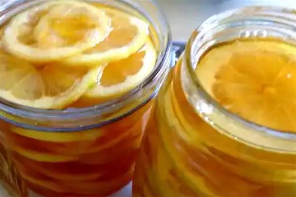 蜂蜜腌柠檬的保存时间，在常温下可保存1-2周左右