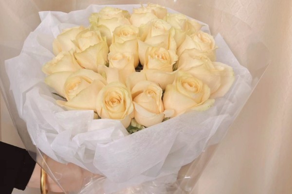 52朵香槟玫瑰的含义,代表我爱你、你是我最爱的人