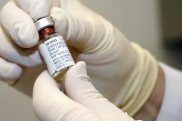 牛痘疫苗的发明者，是爱德华·詹纳