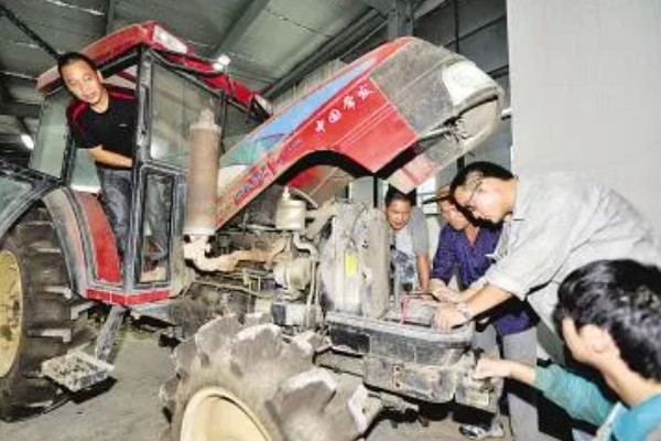 农机安装要注意什么，复杂的零部件要重复检查