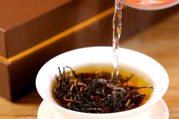 顶级的普洱茶是什么样子,一叶一芽的比例要达到70%